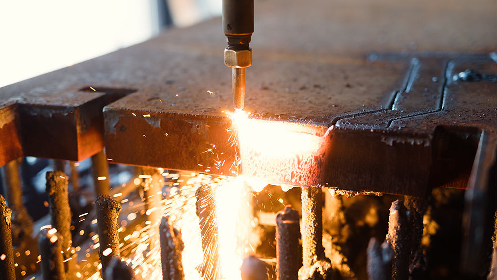 Gaziantep  2000x6000mm ebatlarında 8mm - 350mm kalınlık aralığında portföyümüzde bulunan tüm sac ürünlerinin kesim işlemleri gerçekleştirilmektedir.