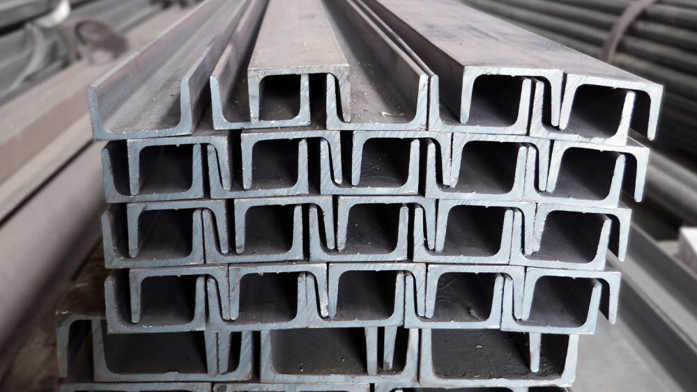 Gaziantep  Stoklarımızda yer alan profil, boru, köşebent, lama, npi ve npu demirleriyle sanayi demirleri alanında hizmet vermekteyiz.