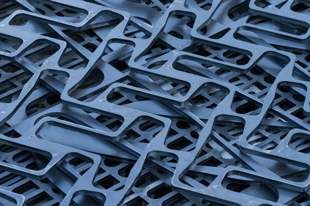 Levha Sac Nedir? Nerelerde Kullanılır? Levha Sac Nedir?&nbsp;Pek çok sektörde kendisine kullanım alanı bulan levha saclar demir gibi metall...