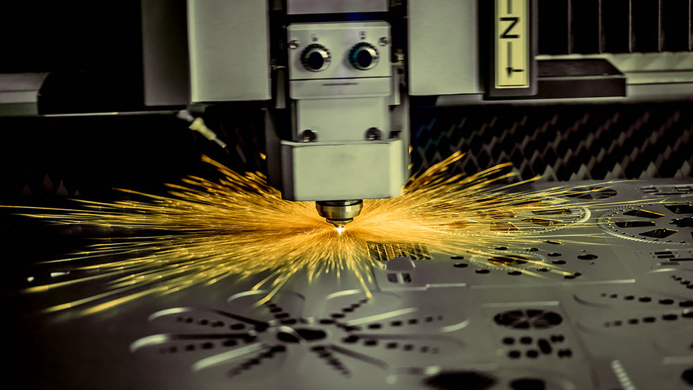 Gaziantep  يتم إجراء عمليات القطع في نطاق سمك من 0.2 مم إلى 20 مم باستخدام آلة القطع بالليزر 6kw التي تبلغ أبعادها 1500 × 6000 مم.